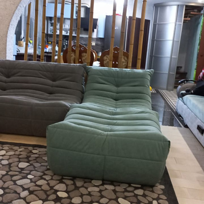 Фото нашей лаунж зоны в квартире. Диваны и кресла без каркаса. Реальный отзыв покупателя с оценкой 5 звезд.